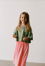 Load image into Gallery viewer, Illoura - Cropped Tee | Field Daisy
