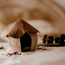Load image into Gallery viewer, Q Toys - Coco Gnome House