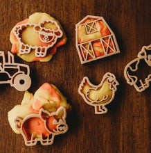 Load image into Gallery viewer, Kinfolk Pantry - Farm Cutter Set - Eco Playdough Tool