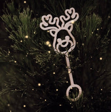 Load image into Gallery viewer, Kinfolk Pantry - Reindeer Bubble Wand - Christmas Eco Sensory Toy