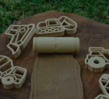 Load image into Gallery viewer, Kinfolk Pantry - Road Roller - Eco Pattern Playdough Roller