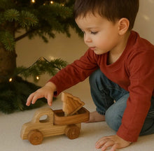 Load image into Gallery viewer, Kayu & Co - Handmade Wooden Christmas Truck Toy with Removable Tree