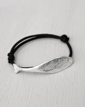 Load image into Gallery viewer, Pesci Che Volano - Cefalo Silver Fish Bracelet