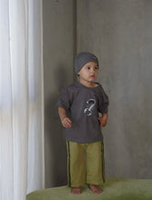Load image into Gallery viewer, Ziggy Lou - Tee Charcoal (KIDS)
