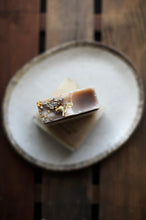 Load image into Gallery viewer, Bee Native Products - Lavender &amp; Rosemary Natural Soap Bar
