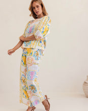 Load image into Gallery viewer, Kaleido - 100% Linen Elbow Sleeve Top - AMALFI DREAMS
