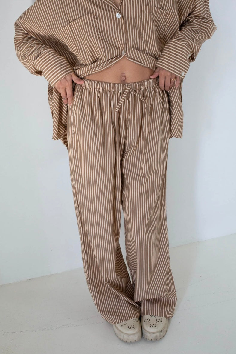 Tiny Trove - Women's Celia Cotton Stripe Pants - Caramel/White Stripe