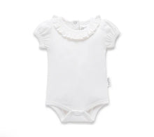 Load image into Gallery viewer, Aster &amp; Oak - White Ruffle Rib Puff Sleeve Onesie
