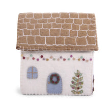 Load image into Gallery viewer, Gry &amp; Sif - Xmas Felt House with Garland Decoration
