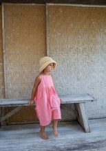 Load image into Gallery viewer, Illoura - Crochet Hat - Mango Stripe
