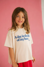 Load image into Gallery viewer, Lenn - Heart Tee
