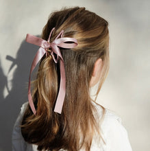 Load image into Gallery viewer, Mimi &amp; Lula - Ribbon Wrapped Claw Clip - Dusty Pink
