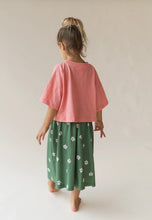 Load image into Gallery viewer, Illoura - Sea Shells Crop Tee | Peony
