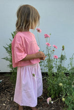 Load image into Gallery viewer, Illoura - Sea Shells Crop Tee | Peony
