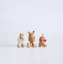 Load image into Gallery viewer, Anamalz - Barnfields Mini Crate – Cow, Pig, Sheep
