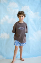 Load image into Gallery viewer, Grown - Parrot Fish Tee - Dune
