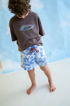 Load image into Gallery viewer, Grown - Parrot Fish Tee - Dune
