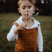 Load image into Gallery viewer, Kinfolk Pantry - Bee Bubble Wand – Eco Sensory Toy
