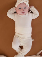 Load image into Gallery viewer, KIIN Baby - Bamboo Long Sleeve Bodysuit - Ivory
