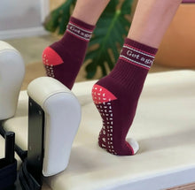 Load image into Gallery viewer, Banabae - Get A Grip Ladies Grip Socks - Wine/Pink
