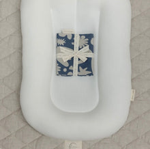 Load image into Gallery viewer, Linen Label - Baby Lounger Nest + Print Denim Blue Linen Cover
