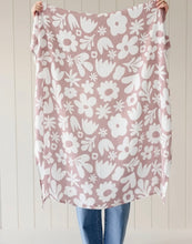 Load image into Gallery viewer, Linen Label - Muslin Swaddle Blanket- Meadow Blush Print
