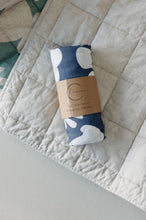 Load image into Gallery viewer, Linen Label - Sungazer Denim Blue Print
