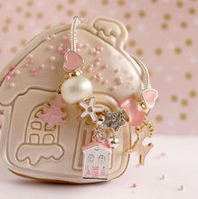 Load image into Gallery viewer, Lauren Hinkley - All I Want For Christmas Charm Bracelet

