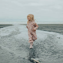Load image into Gallery viewer, CryWolf - Splash Suit - Daisy Floral
