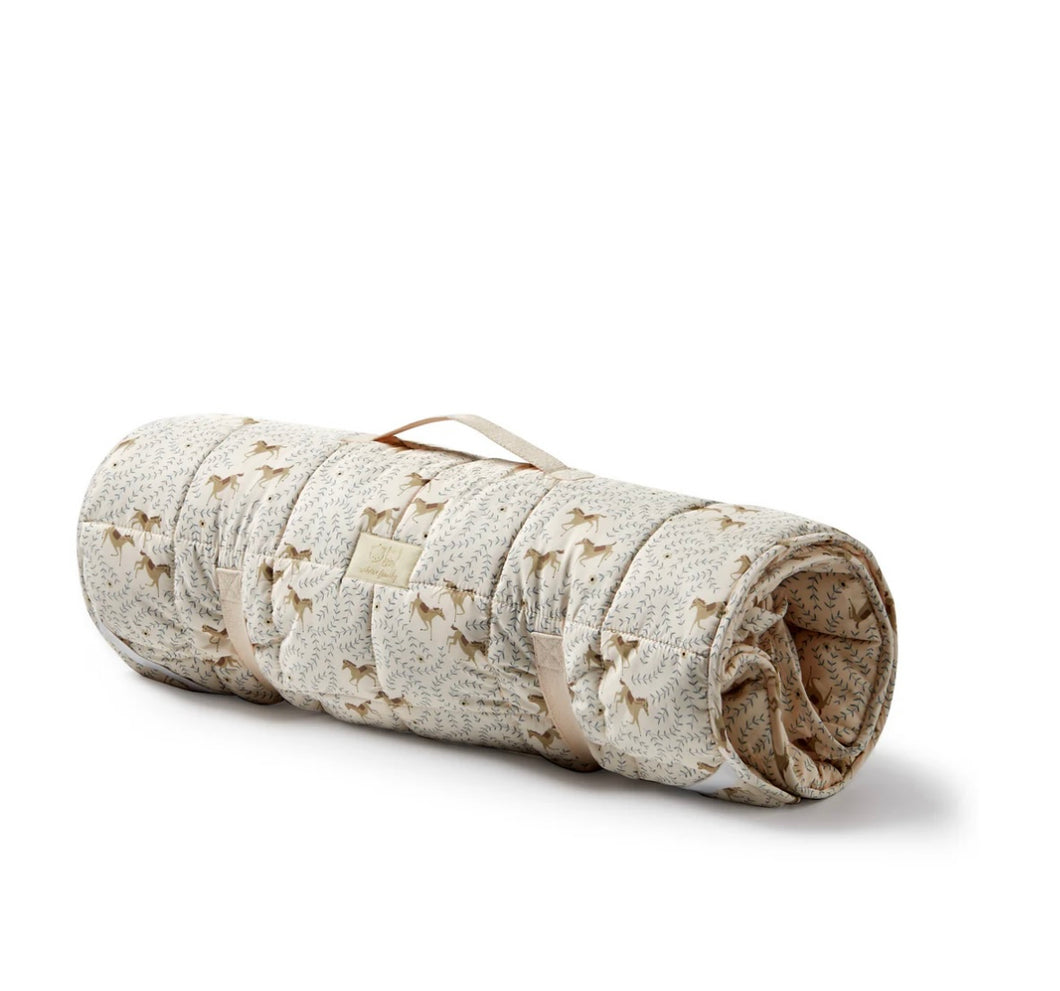 Wilson & Frenchy - Trixie Horse Nap Mat